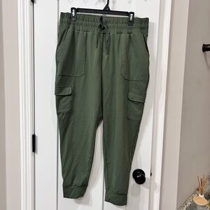 Mondetta Women's Forest Cargo Pants